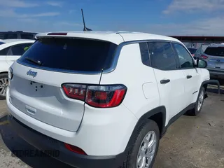 2025 Jeep Compass Sport with VIN 3C4NJDAN9ST516030, listed as a IAAI auction lot 41471666 with 2,094 mi miles and . Bid and sale history available at DreamBid. Image 4.
