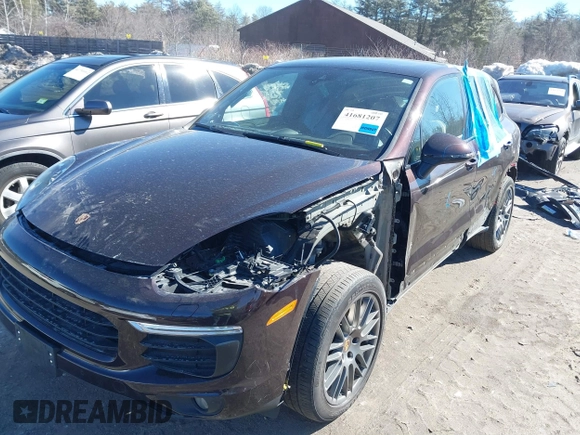 2018 Porsche Cayenne z VIN WP1AA2A2XJKA07829, wystawiony jako IAAI lot #41681207 z przebiegiem Nie podano mil oraz . Historia ofert i sprzedaży dostępna na DreamBid. Obrazek 6.
