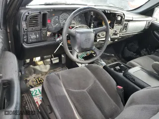 2000 Chevrolet Silverado 1500 with VIN 1GCEC14VXYZ225834, listed as a Copart auction lot 80225944 with 133,381 mi miles and Salvage Title. Bid and sale history available at carsss.com. Image 8.