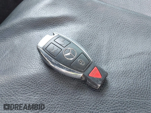 2009 Mercedes-Benz CLK 350 with VIN WDBTJ56H89F262104, listed as a IAAI auction lot 42267345 with 135,819 mi miles and . Bid and sale history available at DreamBid. Image 11.