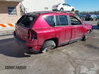 2014 Jeep Compass High Altitude with VIN 1C4NJCEA3ED539489, listed as a IAAI auction lot 41653313 with 124,462 mi miles. Bid and sale history available at carsss.com. Image 4.