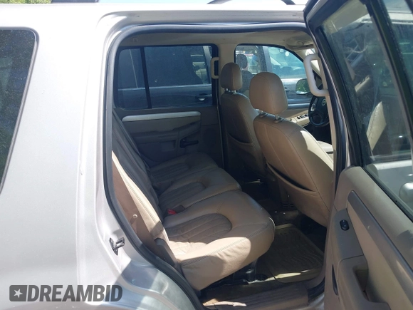 2004 Mercury Mountaineer Convenience with VIN 4M2ZU86W84UJ05710, listed as a IAAI auction lot 42647188 with 174,221 mi miles and . Bid and sale history available at DreamBid. Image 8.
