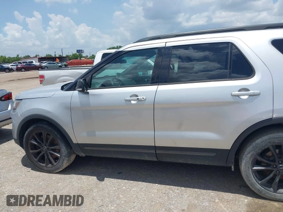 2018 Ford Explorer XLT with VIN 1FM5K7D86JGB07390, listed as a IAAI auction lot 42496495 with 85,769 mi miles and . Bid and sale history available at DreamBid. Image 14.