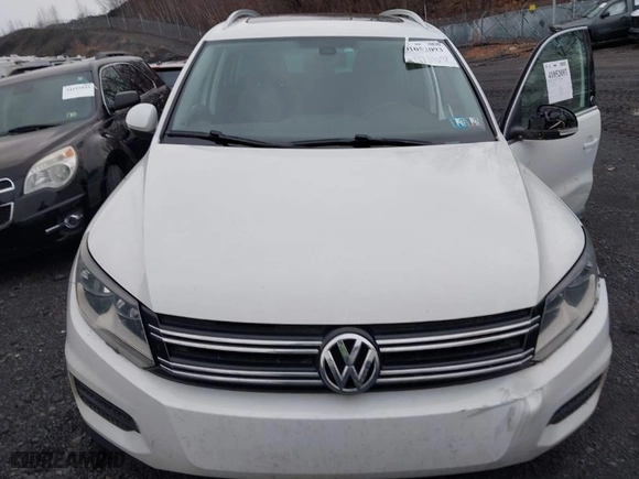 2017 Volkswagen Tiguan Wolfsburg Edition with VIN WVGSV7AXXHK003630, listed as a IAAI auction lot 41052093 with 86,509 mi miles. Bid and sale history available at carsss.com. Image 12.