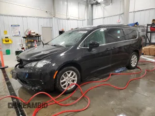 2020 Chrysler Voyager LXI with VIN 2C4RC1DG2LR172486, listed as a Copart auction lot 45213315 with 104,441 mi miles and Salvage Title. Bid and sale history available at carsss.com. Image 1.