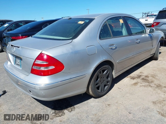 2006 Mercedes-Benz E-Class 3.5L with VIN WDBUF56J56A783959, listed as a IAAI auction lot 41870200 with 1 mi miles. Bid and sale history available at carsss.com. Image 4.