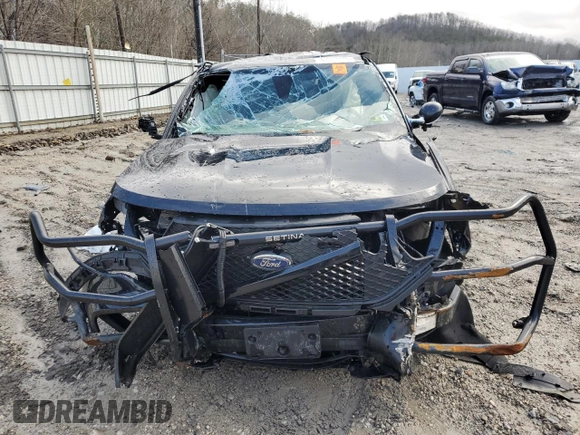 2024 Ford Police Interceptor Utility z VIN 1FM5K8AB5RGA30447, wystawiony jako Copart lot #43922145 z przebiegiem Nie podano mil oraz Szkody całkowita. Historia ofert i sprzedaży dostępna na DreamBid. Obrazek 5.