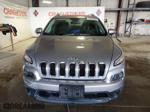 2017 Jeep Cherokee Latitude with VIN 1C4PJLCB9HW535816, listed as a Copart auction lot 52905295 with 61,648 mi miles and Clean Title. Bid and sale history available at DreamBid. Image 5.