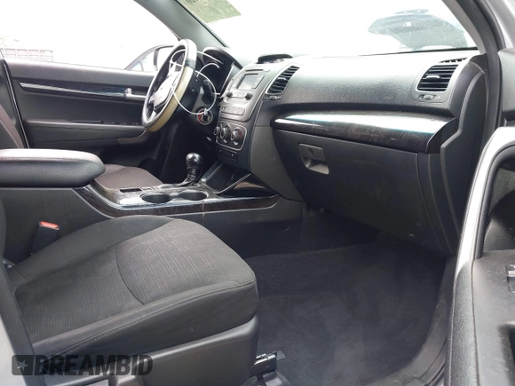 2014 Kia Sorento LX with VIN 5XYKTCA69EG496907, listed as a IAAI auction lot 41789120 with 166,644 mi miles and . Bid and sale history available at carsss.com. Image 5.