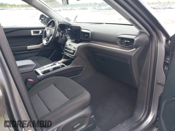 2024 Ford Explorer XLT with VIN 1FMSK7DH2RGA66805, listed as a IAAI auction lot 41965748 with 16,968 mi miles and . Bid and sale history available at DreamBid. Image 5.
