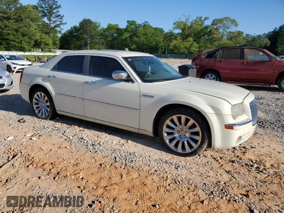 2009 Chrysler 300 with VIN 2C3LA63T59H583018, listed as a Copart auction lot 52827155 with 207,021 mi miles and Clean Title. Bid and sale history available at carsss.com. Image 4.