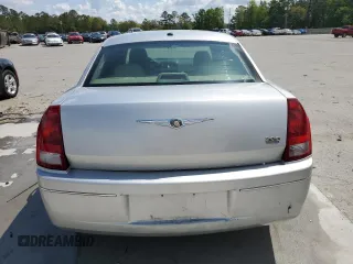 2006 Chrysler 300 Touring with VIN 2C3KA53G76H509314, listed as a Copart auction lot 51694825 with 112,318 mi miles and Salvage Title. Bid and sale history available at carsss.com. Image 6.