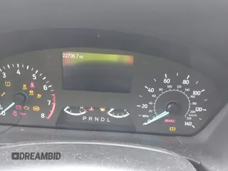 2022 Ford Escape SE z VIN 1FMCU9G62NUB34729, wystawiony jako IAAI lot #42202065 z przebiegiem 22 706 mil mil oraz . Historia ofert i sprzedaży dostępna na DreamBid. Obrazek 7.