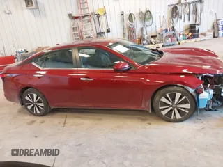 2022 Nissan Altima SV z VIN 1N4BL4DV8NN417699, wystawiony jako IAAI lot #42198230 z przebiegiem 66 233 mil mil oraz . Historia ofert i sprzedaży dostępna na DreamBid. Obrazek 13.
