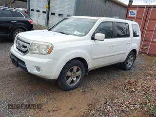 2011 Honda Pilot EX-L with VIN 5FNYF4H57BB009999, listed as a IAAI auction lot 41402317 with 161,805 mi miles. Bid and sale history available at carsss.com. Image 2.