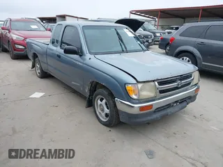 1997 Toyota Tacoma with VIN 4TAVL52N0VZ311543, listed as a IAAI auction lot 41644677 with 292,131 mi miles. Bid and sale history available at carsss.com. Image 1.