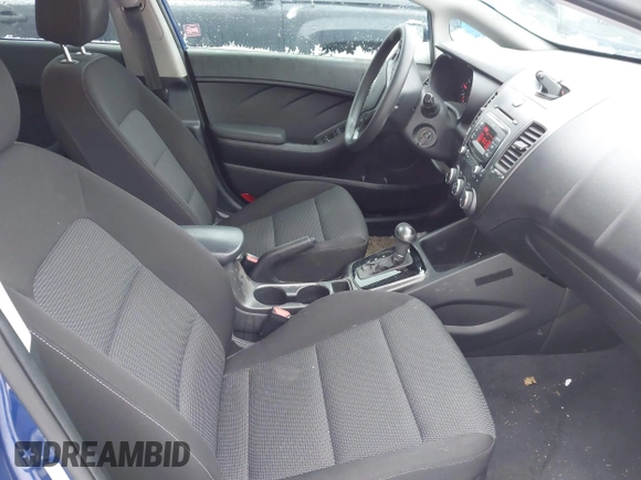 2017 Kia Forte LX with VIN 3KPFK4A7XHE057087, listed as a IAAI auction lot 41633624 with 82,829 mi miles. Bid and sale history available at carsss.com. Image 5.