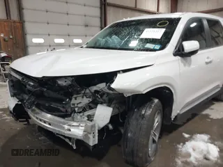 2025 Honda Pilot EX-L with VIN 5FNYG1H41SB045061, listed as a IAAI auction lot 41571217 with 7,971 mi miles and . Bid and sale history available at DreamBid. Image 6.