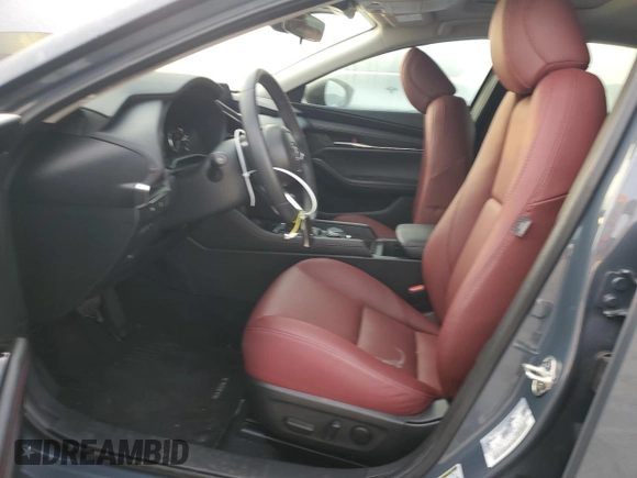 2024 Mazda 3 S Carbon Edition with VIN 3MZBPBCM5RM421427, listed as a Copart auction lot 83070144 with 684 mi miles and Salvage title. Bid and sale history available at DreamBid. Image 7.
