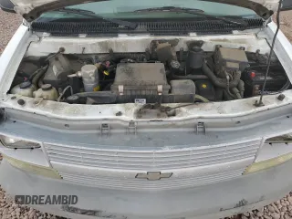 2004 Chevrolet Astro Cargo with VIN 1GCDM19X24B107752, listed as a Copart auction lot 86927524 with 292,965 mi miles and Salvage Title. Bid and sale history available at carsss.com. Image 13.