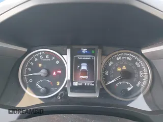 2021 Toyota Tacoma SR z VIN 3TYAX5GN2MT020997, wystawiony jako IAAI lot #40991578 z przebiegiem 81 509 mil mil oraz . Historia ofert i sprzedaży dostępna na DreamBid. Obrazek 7.