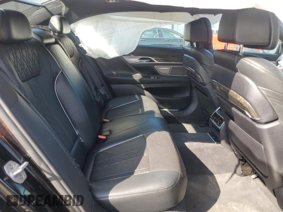 2018 BMW 7 Series ALPINA B7 xDrive with VIN WBA7F2C50JG424655, listed as a Copart auction lot 70325634 with 0 mi miles and Salvage Title. Bid and sale history available at carsss.com. Image 10.