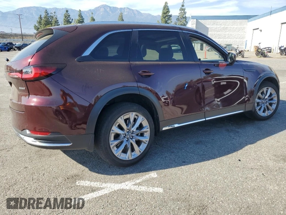 2024 Mazda CX-90 Premium z VIN JM3KKDHD8R1113467, wystawiony jako Copart lot #50405355 z przebiegiem 10 267 mil mil oraz Szkody całkowita. Historia ofert i sprzedaży dostępna na DreamBid. Obrazek 3.