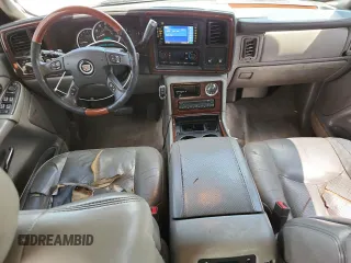 2004 Cadillac Escalade with VIN 1GYEK63N74R228938, listed as a Copart auction lot 63845725 with 267,438 mi miles and Salvage title. Bid and sale history available at DreamBid. Image 8.