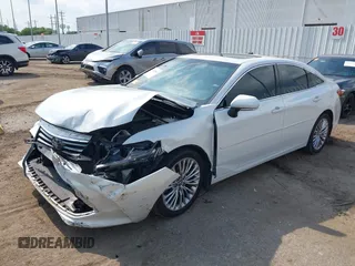 2020 Toyota Avalon Limited z VIN 4T1CZ1FB9LU045562, wystawiony jako IAAI lot #42111643 z przebiegiem 24 065 mil mil oraz . Historia ofert i sprzedaży dostępna na DreamBid. Obrazek 2.