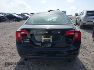 2012 Volvo S60 T6 z VIN YV1902FH9C2120141, wystawiony jako IAAI lot #42020816 z przebiegiem 121 285 mil mil oraz . Historia ofert i sprzedaży dostępna na DreamBid. Obrazek 16.