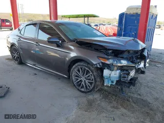 2021 Toyota Camry SE Nightshade with VIN 4T1G11AK7MU472644, listed as a IAAI auction lot 41316133 with 61,208 mi miles. Bid and sale history available at carsss.com. Image 1.