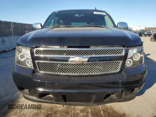 2008 Chevrolet Suburban LTZ with VIN 3GNFC16JX8G185311, listed as a Copart auction lot 87846365 with 389,765 mi miles and Salvage title. Bid and sale history available at DreamBid. Image 5.