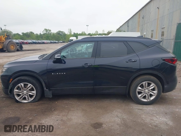 2020 Chevrolet Blazer LT z VIN 3GNKBCRS0LS602359, wystawiony jako IAAI lot #42235746 z przebiegiem 78 835 mil mil oraz . Historia ofert i sprzedaży dostępna na DreamBid. Obrazek 14.