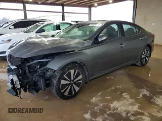 2020 Nissan Altima 2.5 SV with VIN 1N4BL4DV1LC125384, listed as a Copart auction lot 86806694 with 114,017 mi miles and Salvage Title. Bid and sale history available at carsss.com. Image 1.