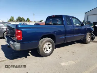 2007 Dodge Dakota z VIN 1D7HW22P57S200738, wystawiony jako Copart lot #72445744 z przebiegiem 141 876 mil mil oraz Szkoda całkowita • Salvage title. Historia ofert i sprzedaży dostępna na DreamBid. Obrazek 3.