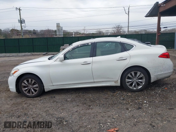2012 Infiniti M37 with VIN JN1BY1AR6CM392969, listed as a IAAI auction lot 42021761 with 213,718 mi miles. Bid and sale history available at carsss.com. Image 14.
