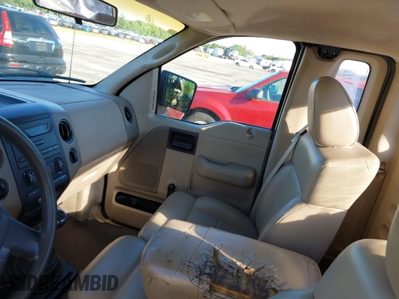 2007 Ford F-150 XL with VIN 1FTRF12217NA44838, listed as a IAAI auction lot 41775260 with 227,689 mi miles. Bid and sale history available at carsss.com. Image 5.
