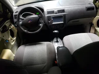 2007 Ford Focus S z VIN 1FAHP34N57W277715, wystawiony jako Copart lot #81950714 z przebiegiem 155 306 mil mil oraz Szkoda całkowita • Salvage title. Historia ofert i sprzedaży dostępna na DreamBid. Obrazek 8.