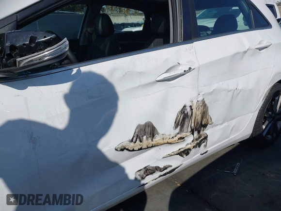 2017 Hyundai Elantra с VIN KMHD35LH3HU354747, выставлен на аукционе IAAI как лот 41763448 с пробегом 94 640 миль миль и . История ставок и продаж доступна на DreamBid. Изображение 6.
