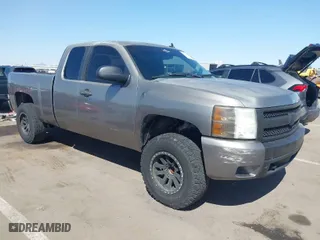 2008 Chevrolet Silverado 1500 LTZ with VIN 1GCEC19098Z103219, listed as a IAAI auction lot 41993792 with 183,997 mi miles. Bid and sale history available at carsss.com. Image 1.