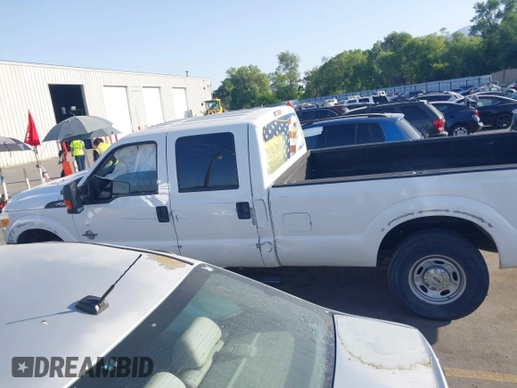 2013 Ford F-250 XL with VIN 1FT7W2BT3DEB76713, listed as a IAAI auction lot 42544327 with 212,468 mi miles and . Bid and sale history available at DreamBid. Image 14.