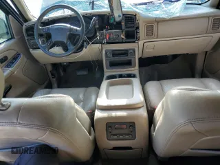 2004 Chevrolet Tahoe LS z VIN 1GNEC13Z24R174609, wystawiony jako Copart lot #52234105 z przebiegiem 182 306 mil mil oraz Szkoda całkowita • Salvage title. Historia ofert i sprzedaży dostępna na DreamBid. Obrazek 8.