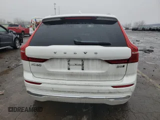 2023 Volvo XC60 Plus Bright Theme with VIN YV4L12RN9P1307107, listed as a Copart auction lot 85085924 with 25,359 mi miles and Salvage Title. Bid and sale history available at carsss.com. Image 6.
