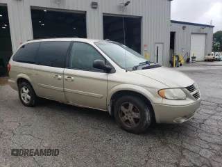 2005 Dodge Caravan SXT with VIN 2D4GP44L85R401401, listed as a Copart auction lot 58576535 with 190,858 mi miles and Salvage title. Bid and sale history available at DreamBid. Image 4.