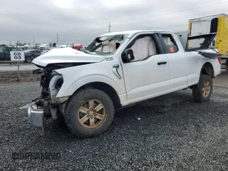2021 Ford F-150 XL z VIN 1FTFX1E87MFB10721, wystawiony jako Copart lot #52588485 z przebiegiem Nie podano mil oraz Nie do naprawy • Non repairable. Historia ofert i sprzedaży dostępna na DreamBid. Obrazek 1.