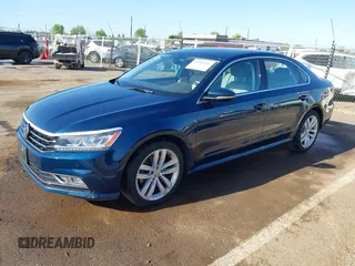 2018 Volkswagen Passat SE z VIN 1VWBA7A3XJC038887, wystawiony jako IAAI lot #42084936 z przebiegiem 62 857 mil mil oraz . Historia ofert i sprzedaży dostępna na DreamBid. Obrazek 17.