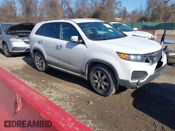 2012 Kia Sorento LX with VIN 5XYKTDA20CG296837, listed as a IAAI auction lot 41810853 with 172,403 mi miles. Bid and sale history available at carsss.com. Image 1.