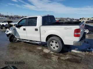 2005 Ford F-150 XLT with VIN 1FTPW14585FB29598, listed as a Copart auction lot 89103135 with 203,942 mi miles and Salvage Title. Bid and sale history available at carsss.com. Image 2.