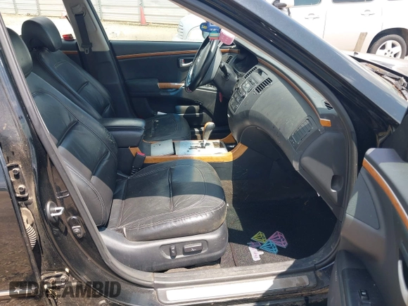 2008 Hyundai Azera Limited с VIN KMHFC46F38A311072, выставлен на аукционе IAAI как лот 42432173 с пробегом 221 512 миль миль и . История ставок и продаж доступна на DreamBid. Изображение 5.
