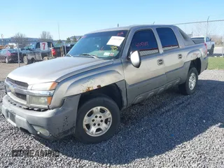 2002 Chevrolet Avalanche with VIN 3GNEK13T62G117177, listed as a IAAI auction lot 42051185 with 212,754 mi miles and . Bid and sale history available at DreamBid. Image 2.